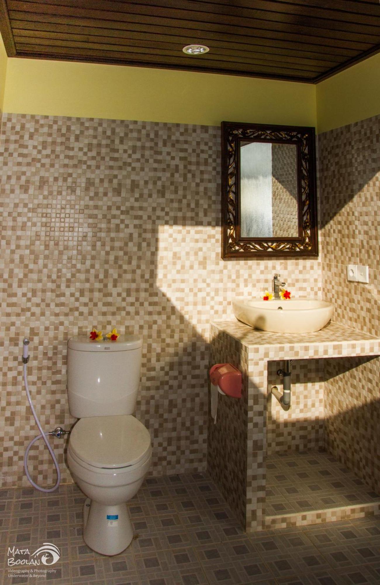 Beten Waru Bungalow And Restaurant アメッド 部屋 写真